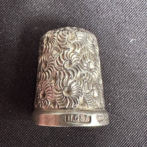 Thimble victorian floral - thimble:,