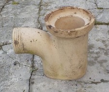 UNUSUAL GARDEN PLANTER - ROUND