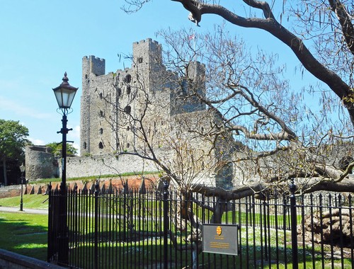 Photo 12x8 castle and catalpa - castle,