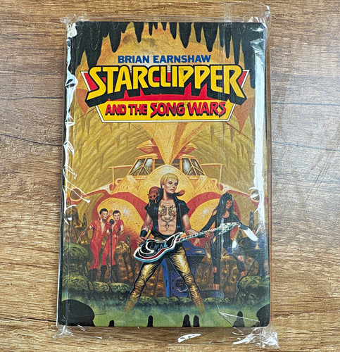 Starclipper and the song wars - the,
