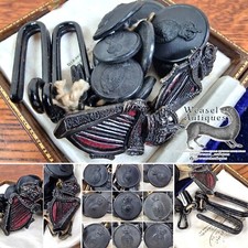 Royal Ulster Constabulary Buttons Clips Hooks & Irish Constabulary Collar Badges