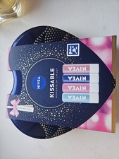 NIVEA Kissable Moments of Lip