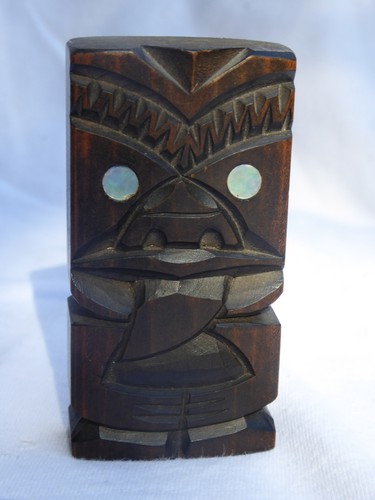 Vintage hand carved maori - hand,