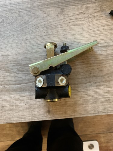 Renault brake load valve - 14,