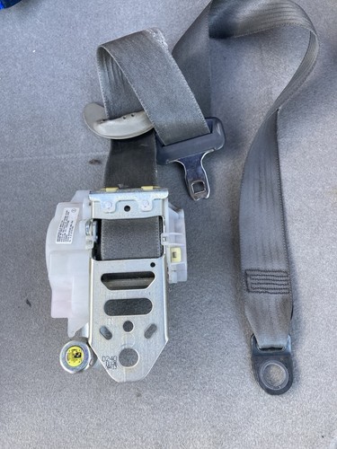 Breaking toyota prius - breaking, (xw30)