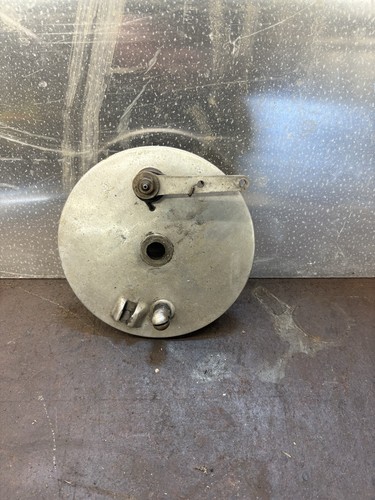 Triumph unit front - front, hub