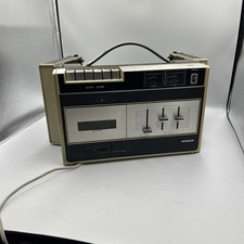 PORTABLE CASSETTE RECORDER HITACHI TRQ-233s  SOLID STATE 1973 Japan Vintage