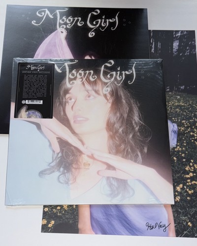 Vay moon girl signed - vay,