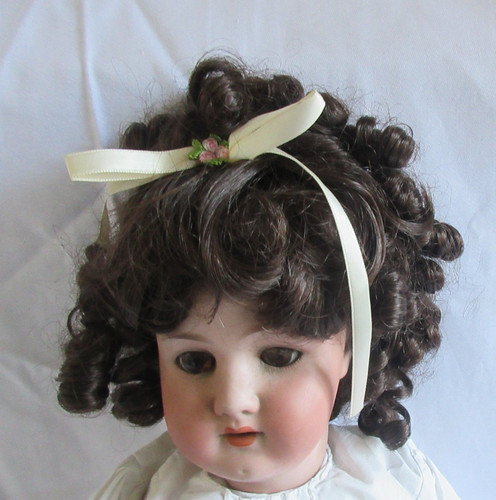 Vintage doll dark brown - , wig