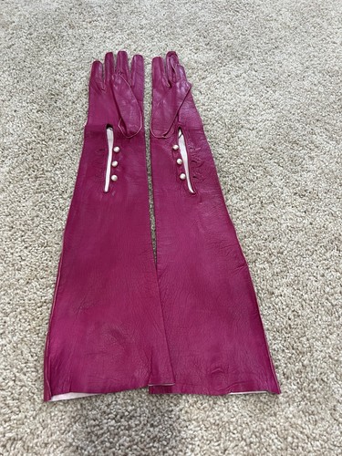 Beautiful pair vintage - beautiful,