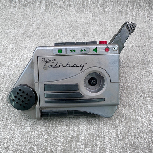 Deluxe talkboy home - deluxe, alone
