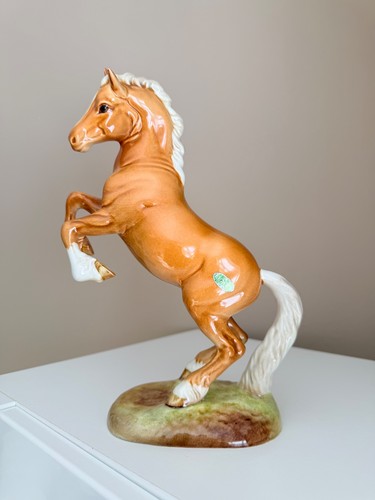 Beswick 1st version palomino - 1st,