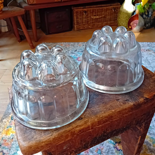 Vintage round glass jelly - round,