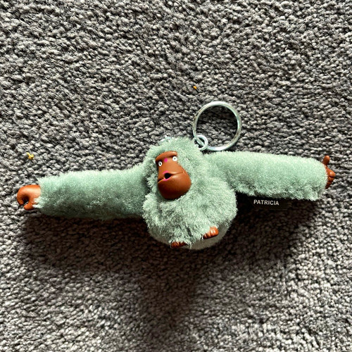 Kipling green monkey animal - green,