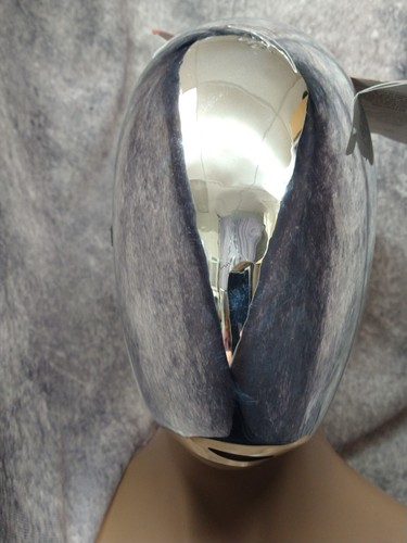 Creepy blank chrome face - creepy,