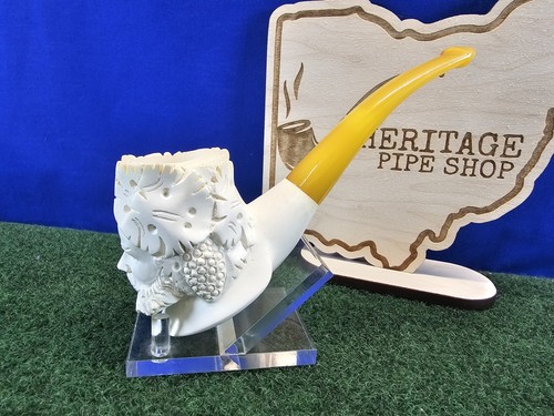 Bacchus carved curved yellow - carved,