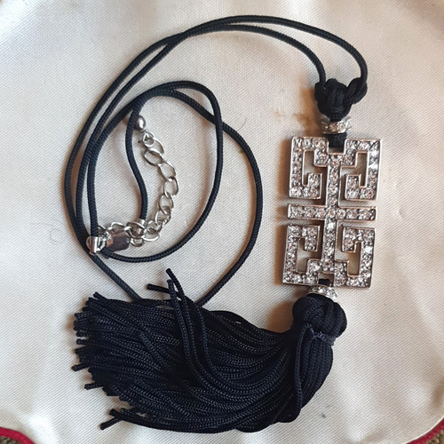 Beautiful pendant cartier - beautiful,