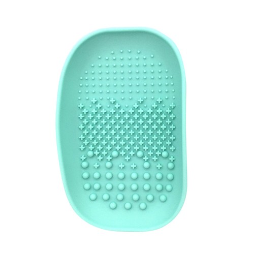 Makeup brush cleansing - cleansing, mat