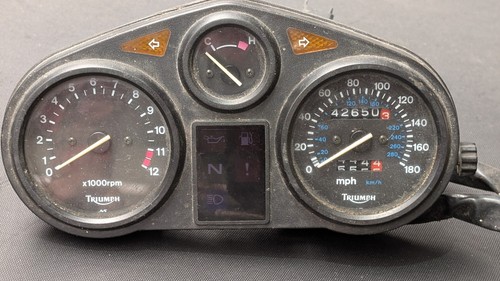 Genuine triumph trident 750 - genuine,