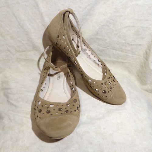 Restricted ankle strap - ankle,