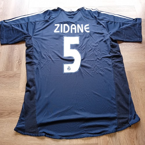 Real madrid zidane away - madrid,