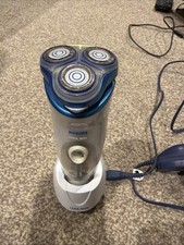 Phillips Wet & Dry Aqua Touch