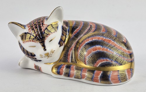 Royal crown derby sleeping - derby,