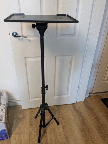 Adjustable tripod projector - adjustable,