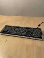 Azio Keyboard Vintage Style