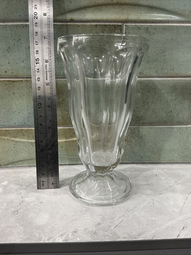 Tall thick glass sundae - tall,