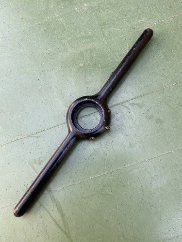 Die holder capacity - die, 13/16”