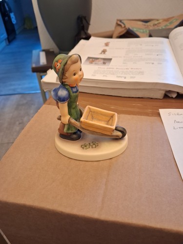 Hummel little landscaper - ",