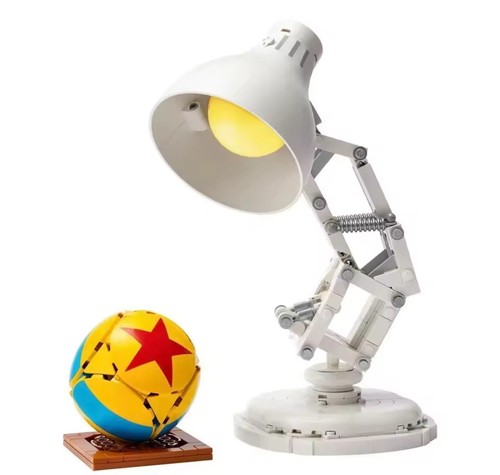 613pcs pixar little desk - little,