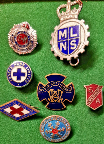 Job lot vintage enamel badges - job,