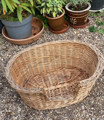 Traditional vintage oval - traditional,