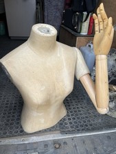 FEMALE TORSO SMALL MANNEQUIN