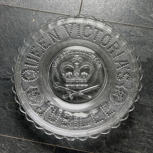 Queen victoria clear glass - queen,