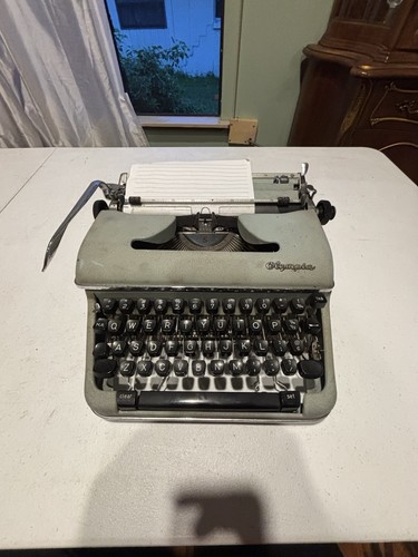 Olympia typewriter made - olympia, in