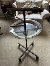 PARROT STAND