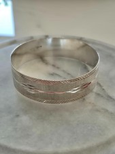 Silver 950 purity diamond cut closed bangle 8.25inch 31.2g