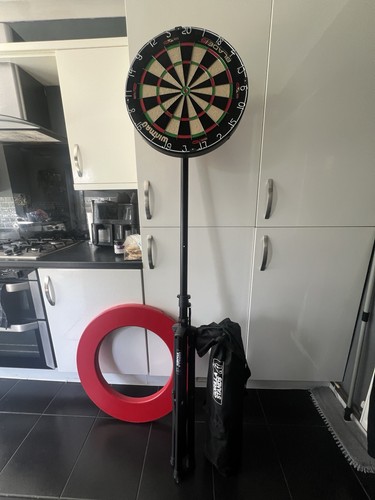 Dart board - dart,