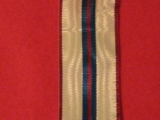 FULL SIZE QUEENS SILVER JUBILEE MEDAL 1977 MEDAL RIBBON