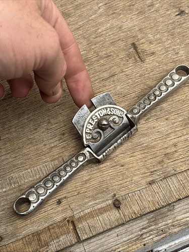 Vintage iron spoke - , shave