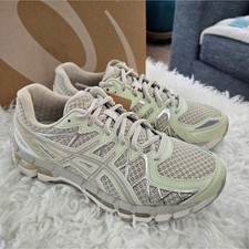 Asics - Gel-Kayano 20. Color