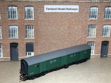 Tri-ang Railways R226 B.R. Utility Van (Green) with Opening Doors OO Gauge