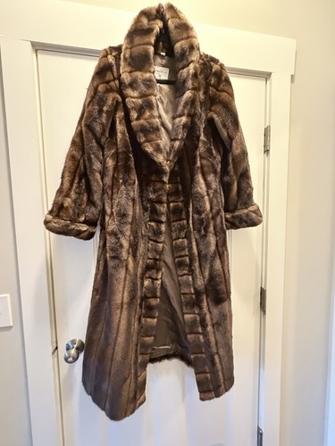 Pamela mccoy faux sable - mccoy,