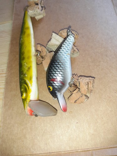 Vintage fishing lure x 2 - fishing, lure.