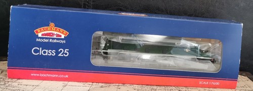 Bachmann class 32 328 - bachmann, 25