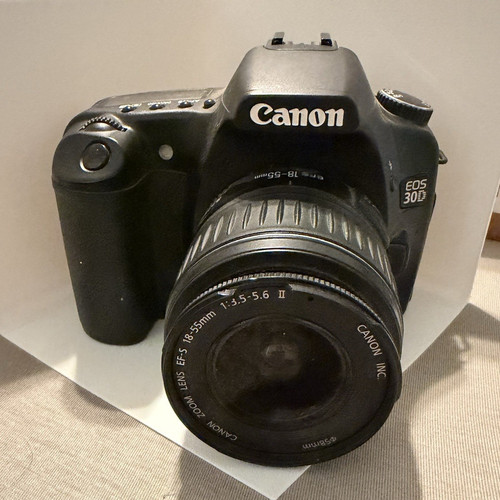 Canon eos 30d 2mp - eos, black