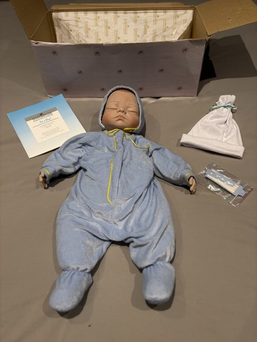 Boy doll ashton drake - boy,